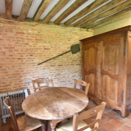 Quaint Holiday In With Large Garden Vakantiehuis Offranville
