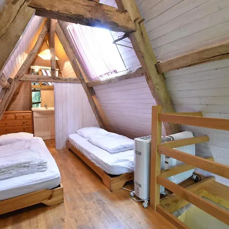 Vakantiehuis Quaint Holiday In With Large Garden Offranville